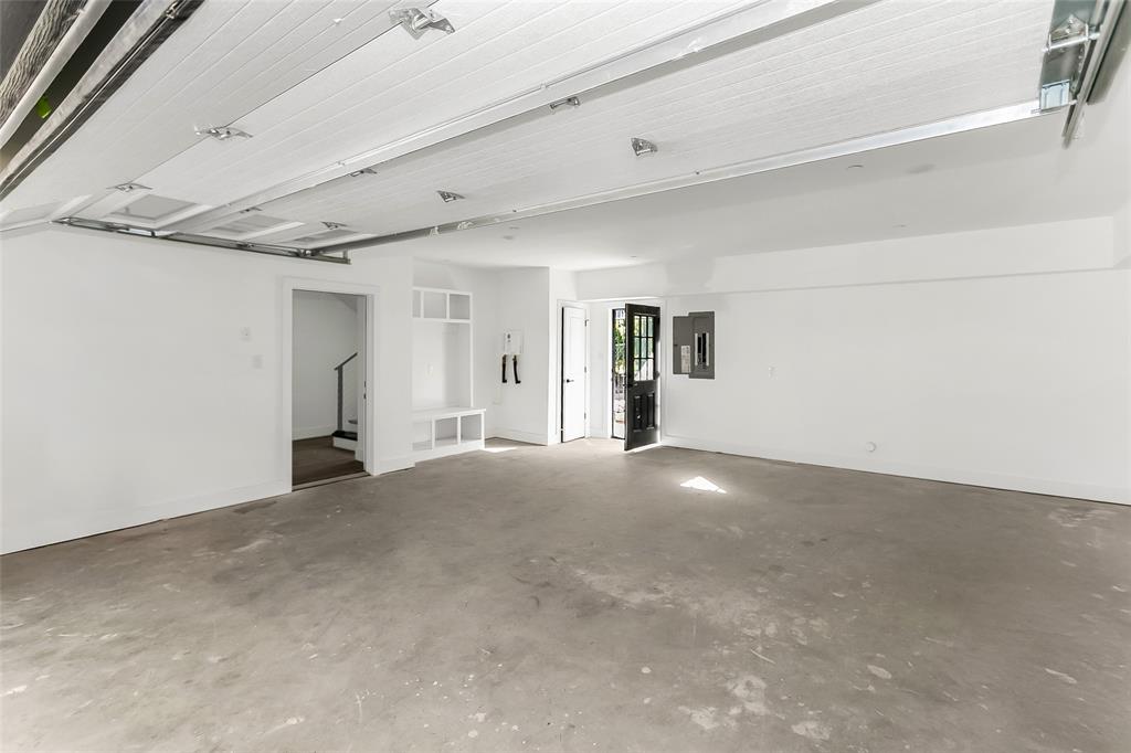 Holloway Add - Residential Lease