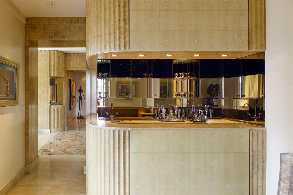 Mansion Residence - Residential