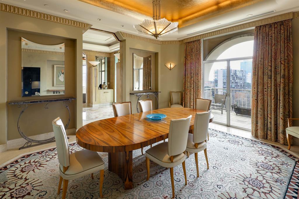 Mansion Residence - Residential