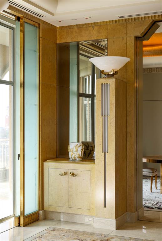 Mansion Residence - Residential