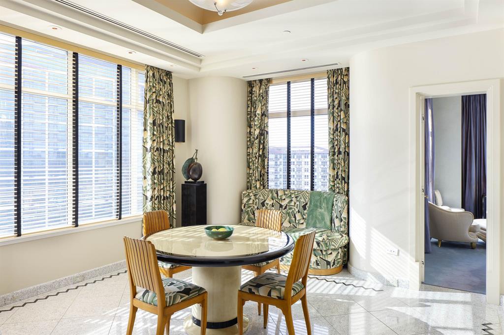 Mansion Residence - Residential