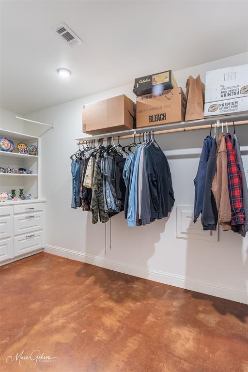 Haughton, Louisiana 71037, United States, 5 Bedrooms Bedrooms, ,3 BathroomsBathrooms,Residential,Active,8183