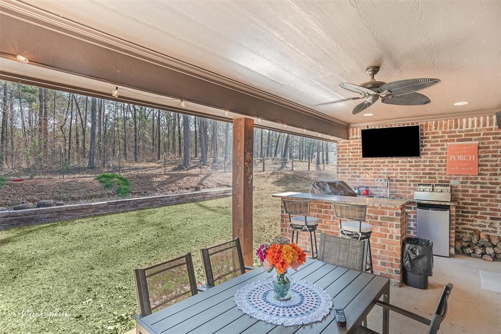 Haughton, Louisiana 71037, United States, 5 Bedrooms Bedrooms, ,3 BathroomsBathrooms,Residential,Active,8183