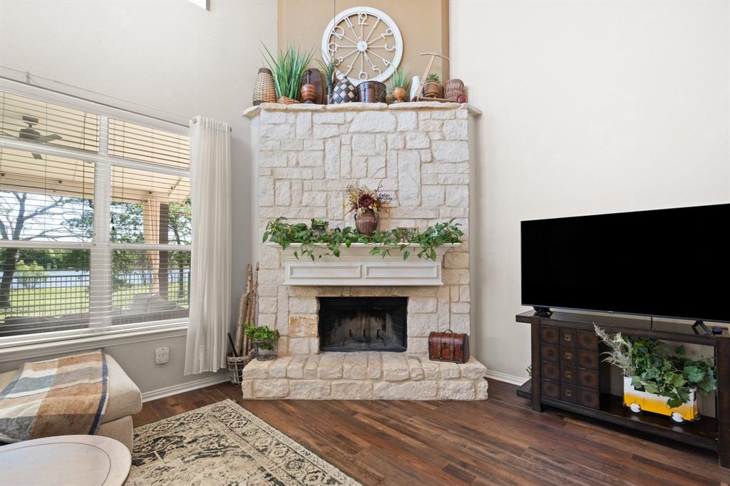 Mountain Valley Lake Tr - Residential