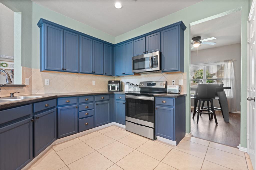 Mountain Valley Lake Tr - Residential