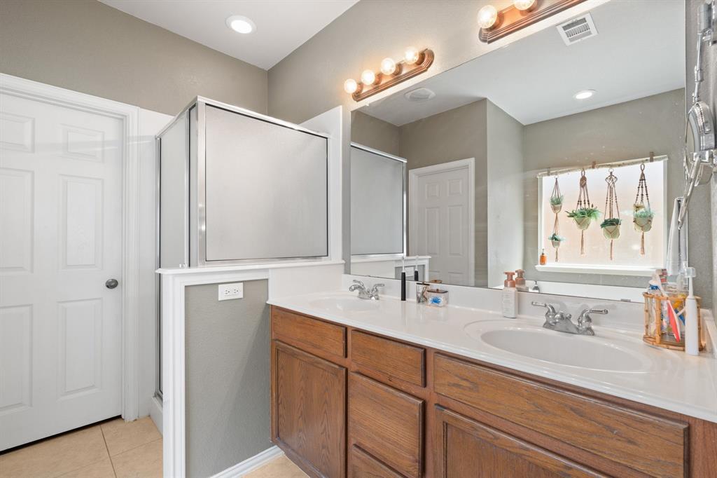 Mountain Valley Lake Tr - Residential