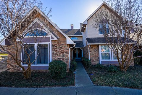 Photo of 2800 Keller Springs Road #1D, Carrollton, TX 75006 (MLS # 21141276)