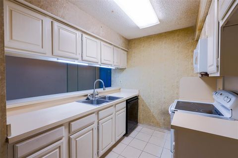 Tiny photo for 2800 Keller Springs Road #1D, Carrollton, TX 75006 (MLS # 21141276)