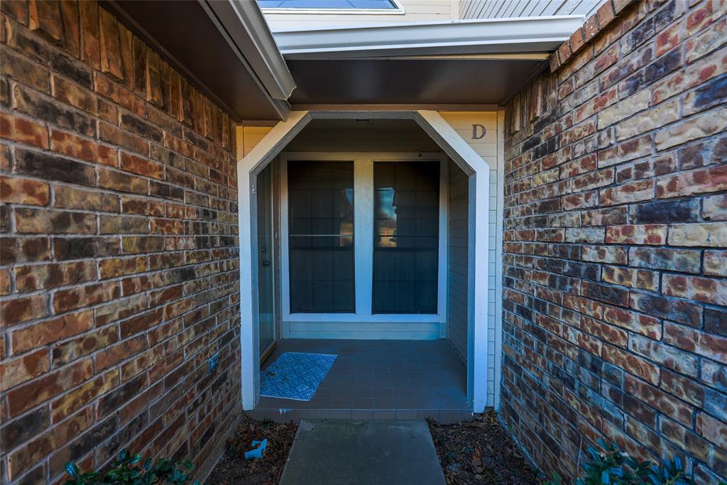 Keller Spgs Townhome 2800 - Residential
