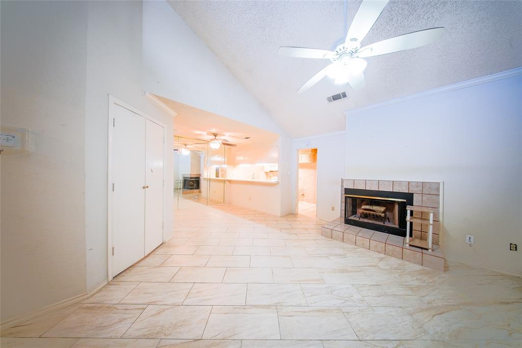 Keller Spgs Townhome 2800 - Residential