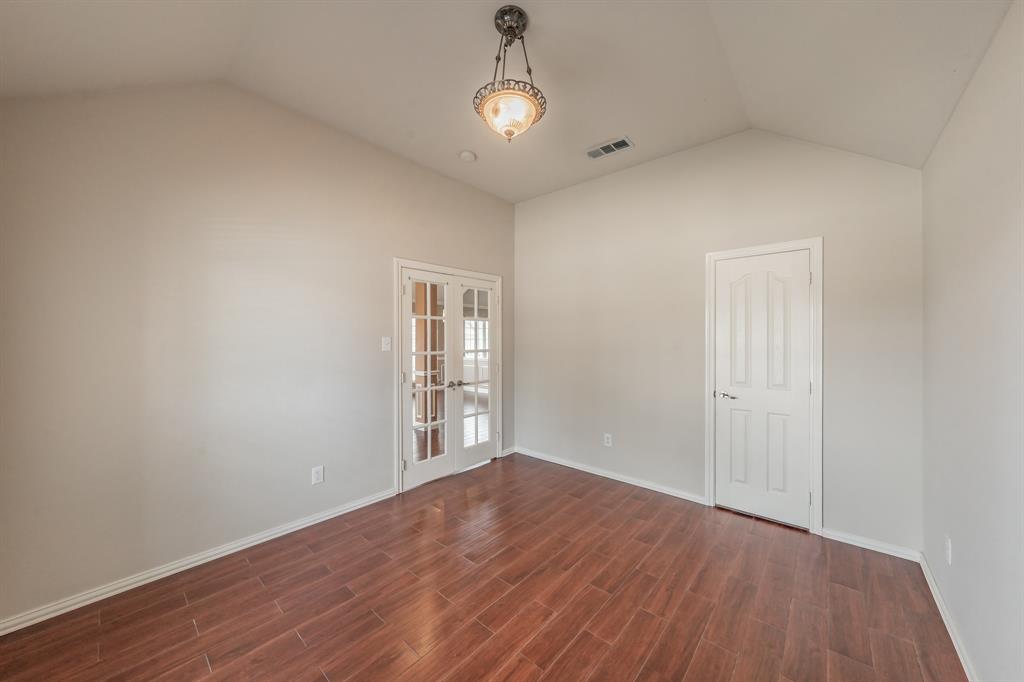 1020 Boscombe Court