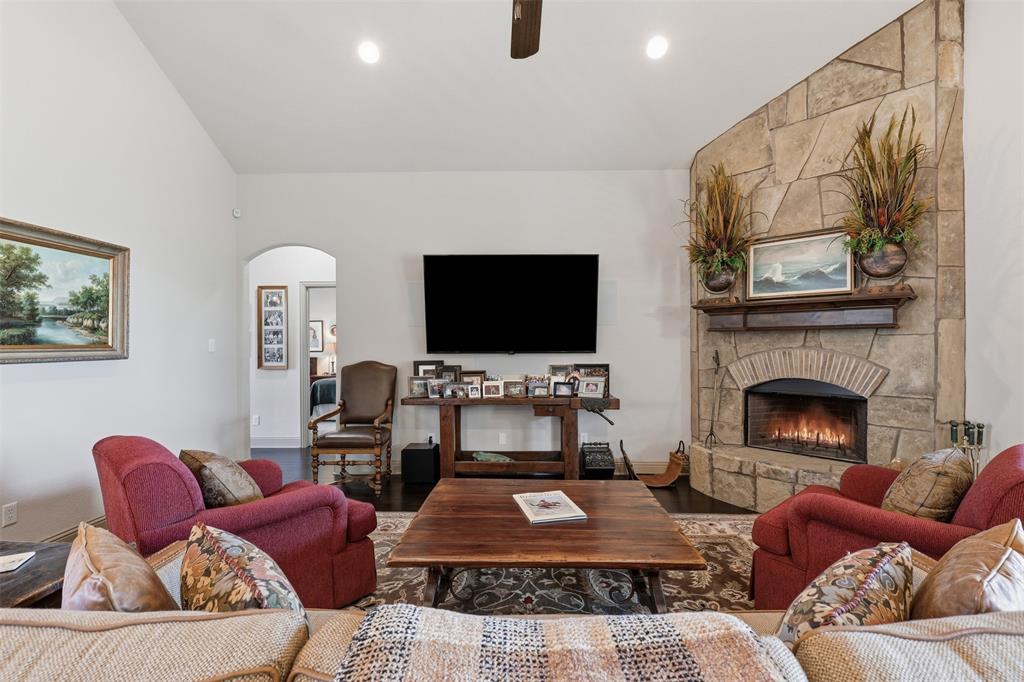 253 Maral Lane