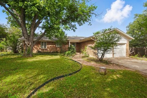 4900 Vega Court E Fort Worth TX 76133