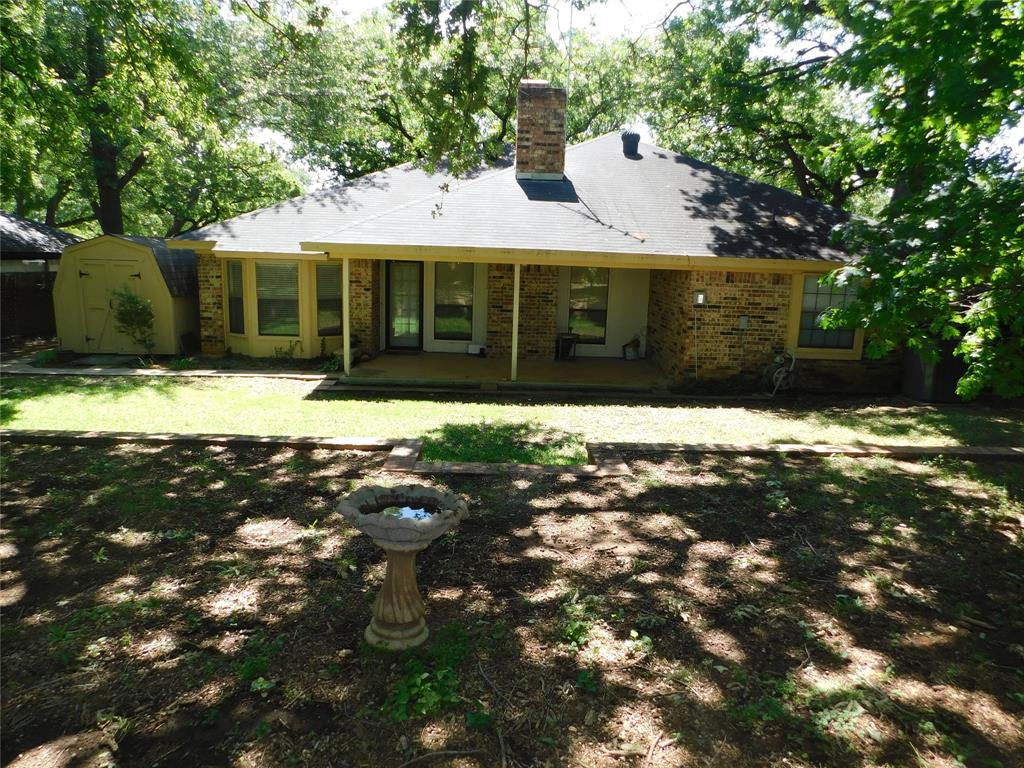 6749 Ridgewood Drive