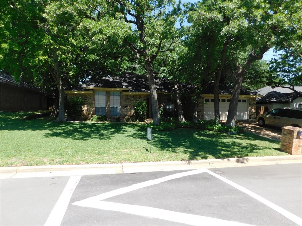 6749 Ridgewood Drive