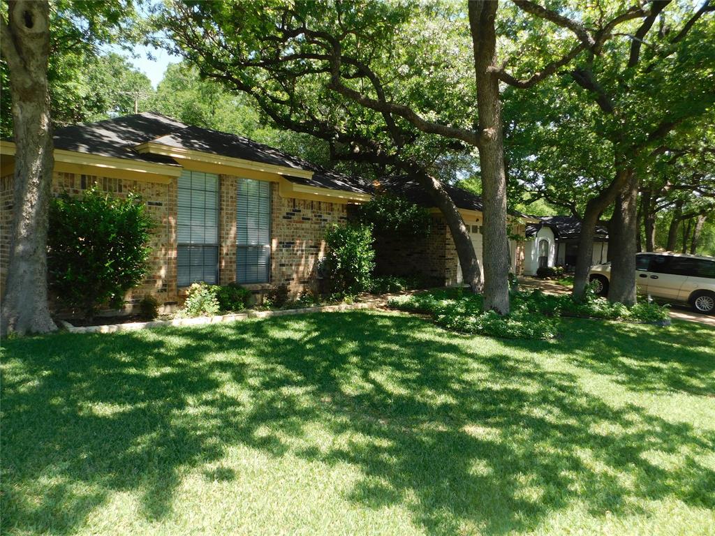 6749 Ridgewood Drive