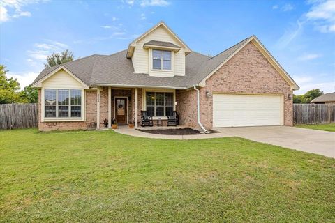 3204 Bowie Street Granbury TX 76049