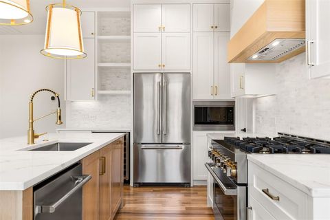 Tiny photo for 4606 Hopkins Avenue, Dallas, TX 75209 (MLS # 21042451)