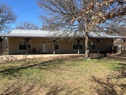 A home in Comanche