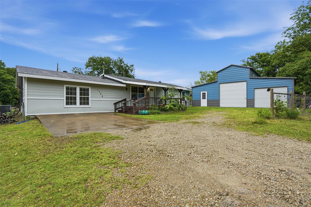 1724 E Crestway Drive - Photo 3