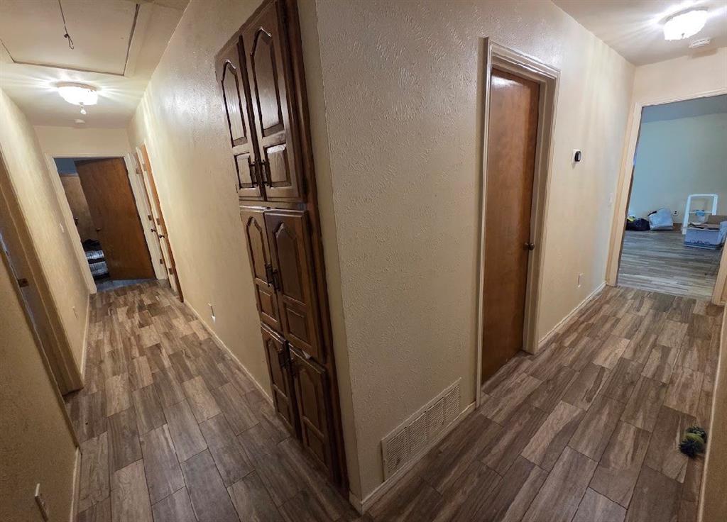 2720 Crow Valley Trail