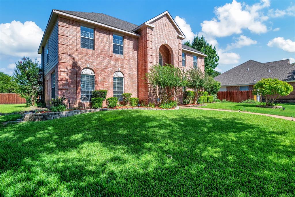 2904 Champlin Court