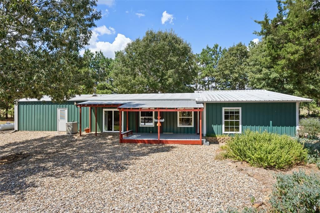 1562 SE County Road 4115