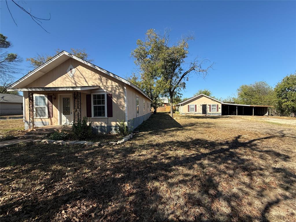 1814 S Neches Street 1816