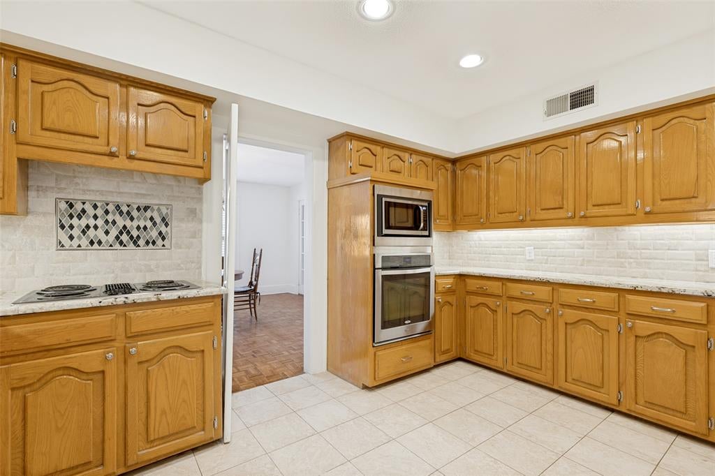 3528 Mockingbird Lane