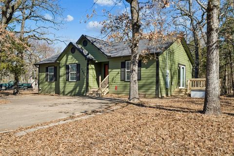 Photo of 1408 Riverside Drive, Quinlan, TX 75474 (MLS # 21177966)