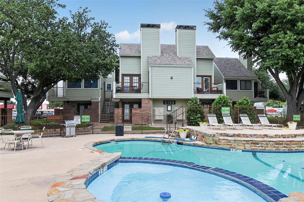 University Park Condo - Residential