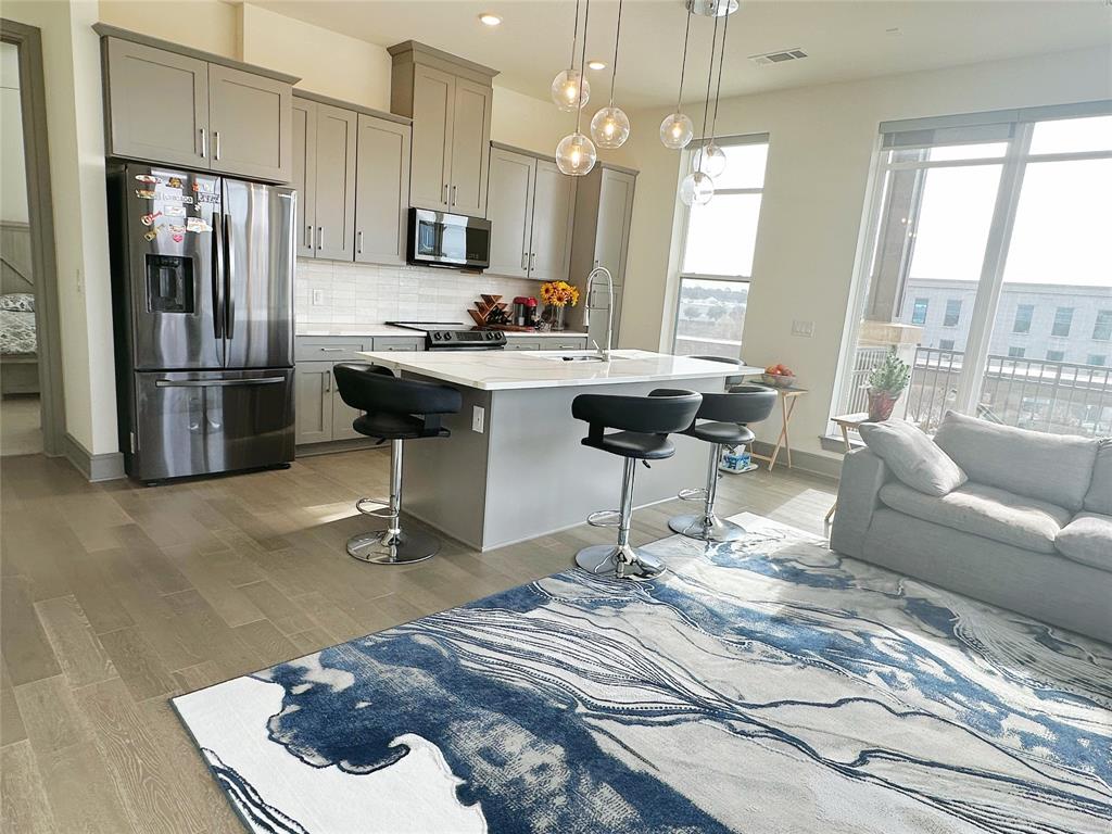 VIEW RESIDENTIAL CONDO - Residential Lease