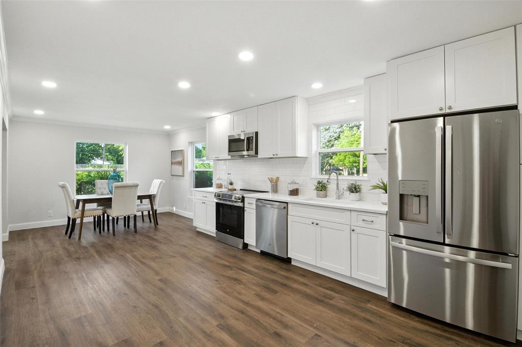 4816 W Mockingbird Lane