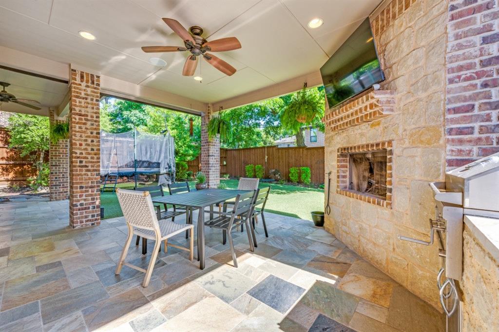 6218 Lakeshore Drive