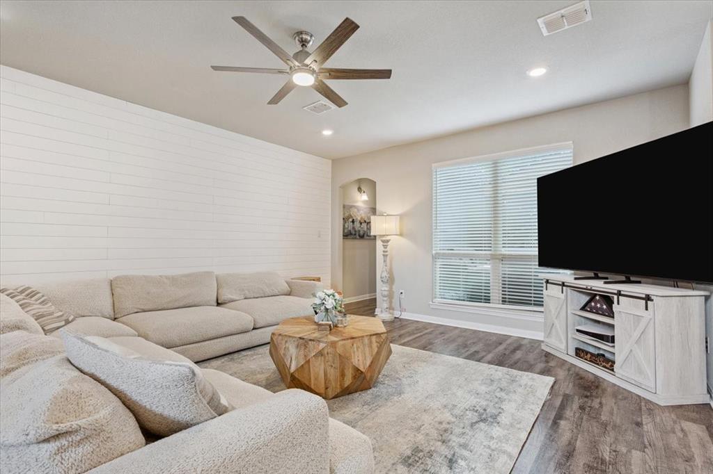 BRENTWOOD SUB - Residential