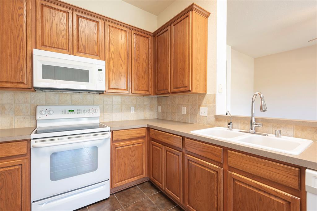 Fountainview Ph Three - Residential