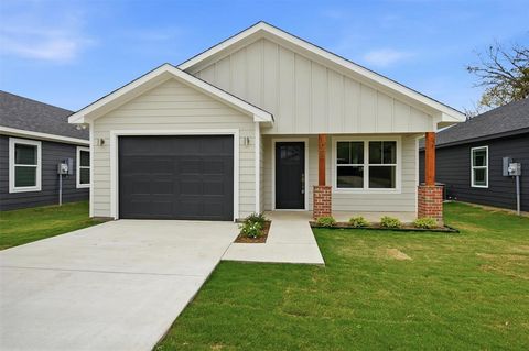 1008 S First Street Sherman TX 75090