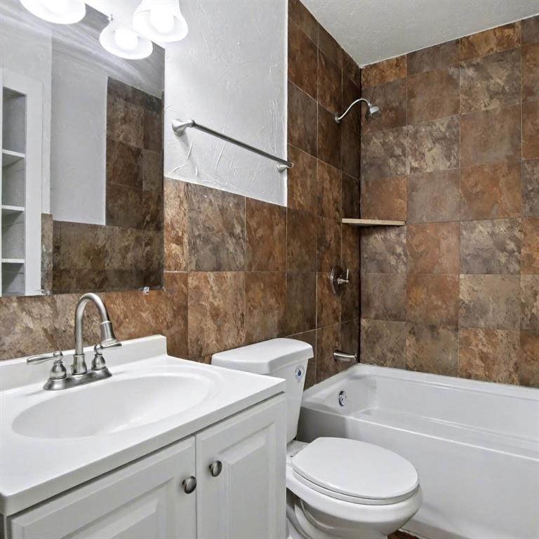 Highland Hills West - Residential Lease