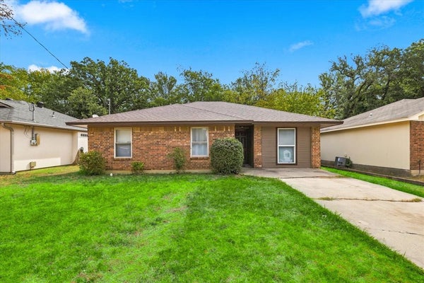 921 BALDWIN ST, DENTON, TX 76205 - Image 08db3cb2b293ffe3edeea3b4f456f8df/3908874889