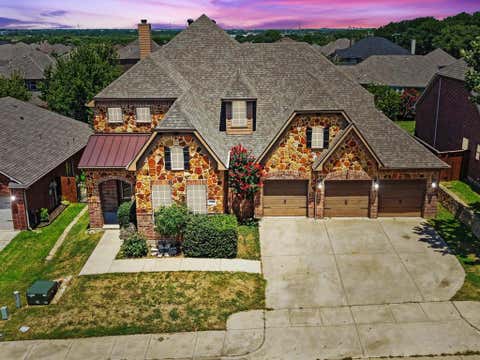 Photo of 1208 Catherine Lane, Burleson, TX 76028 (MLS # 21348143)