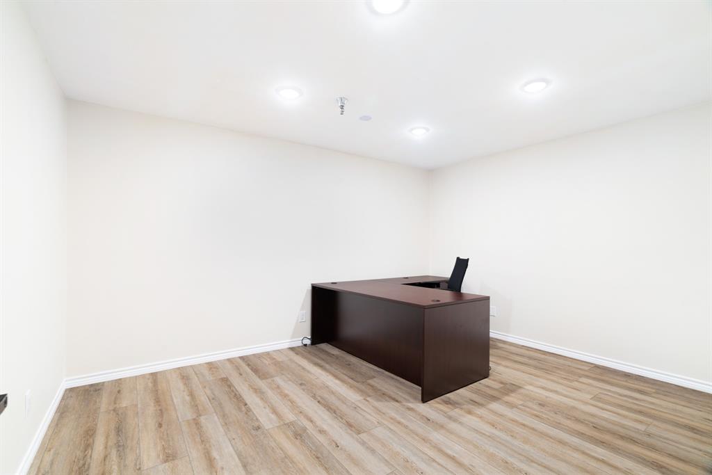 City Of Paris - Commercial Sale