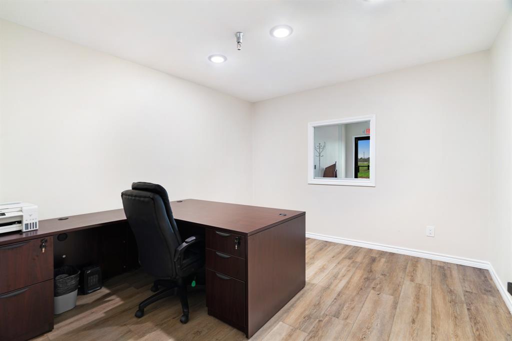 City Of Paris - Commercial Sale