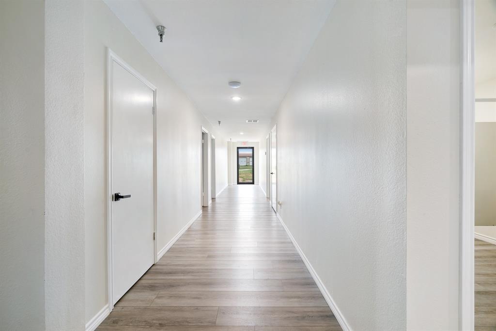 City Of Paris - Commercial Sale