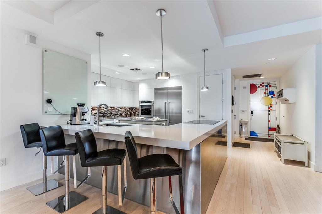 1505 Elm Street Condos - Residential Lease