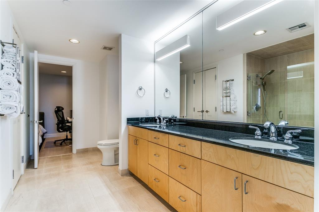 1505 Elm Street Condos - Residential Lease