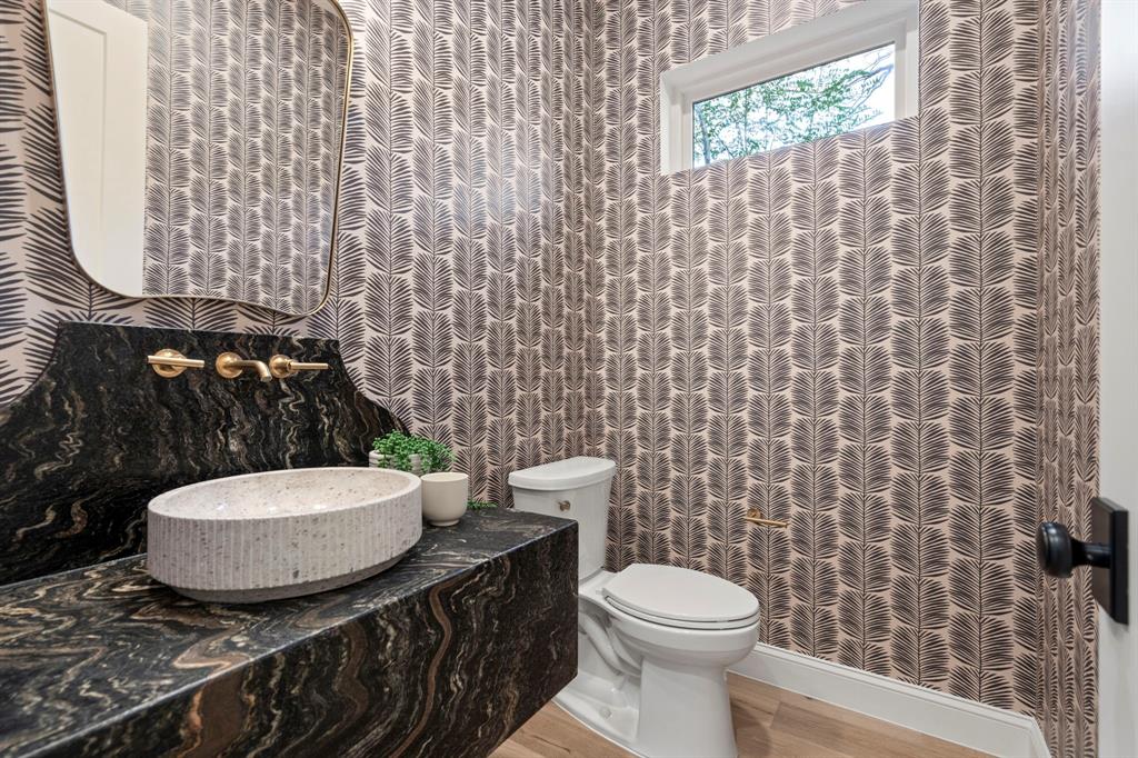 LAKEWOOD HTS - Residential