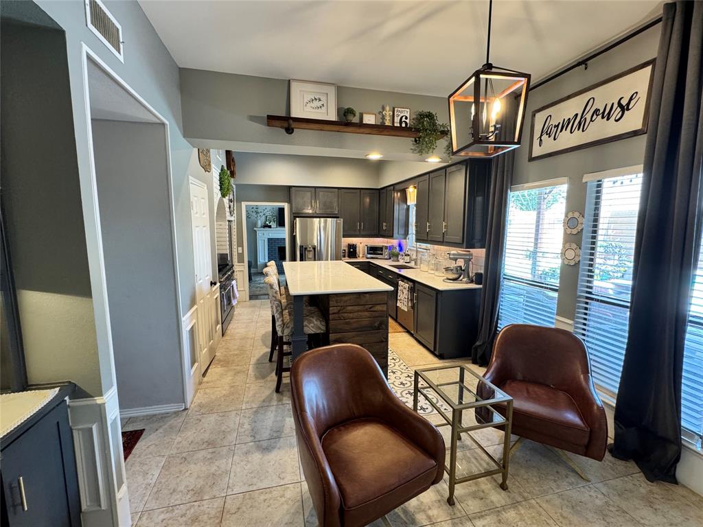 3904 Davis Circle