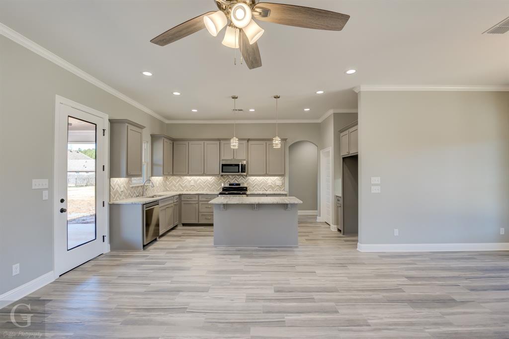 Pin Oak Landing - Residential