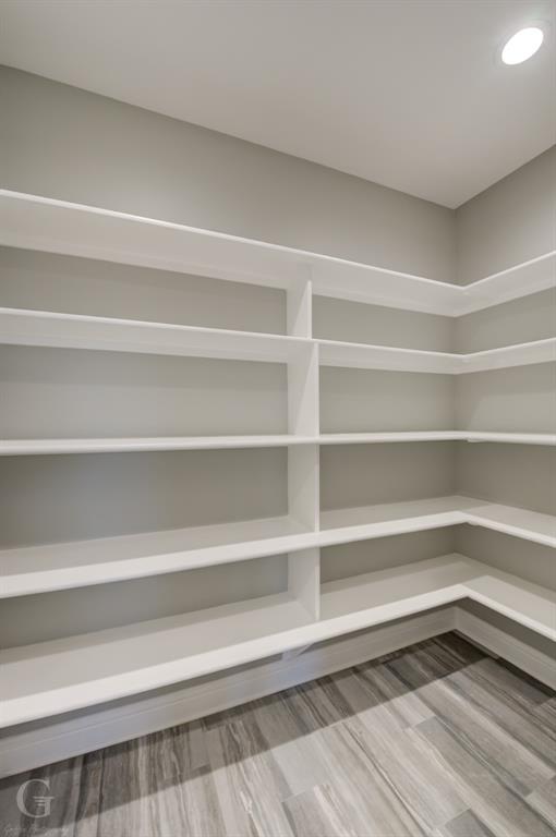 Pin Oak Landing - Residential