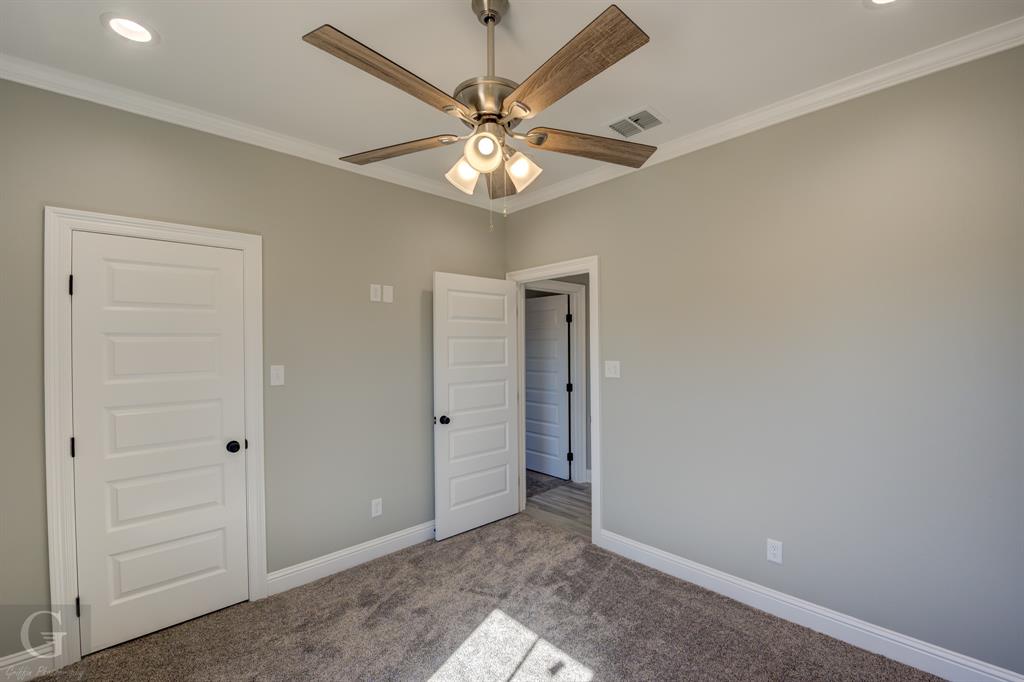 Pin Oak Landing - Residential